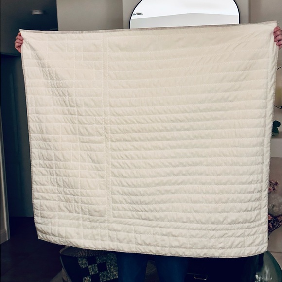 Handmade Peter Rabbit Patchwork Quilt - Picture 2 of 5